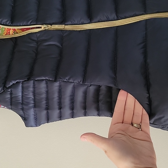 Lilly Pulitzer Navy Blue Down Feather Puffer Vest Small Floral Lining - Picture 4 of 10
